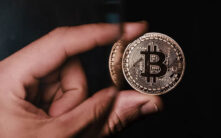 加密货币转错地址全攻略：从预防到补救，新手必看的安全转账指南