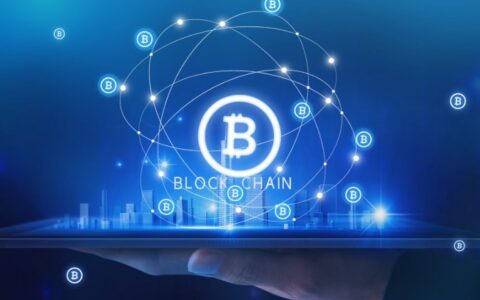 区块链架构深度解析：从区块到链式结构的核心技术原理