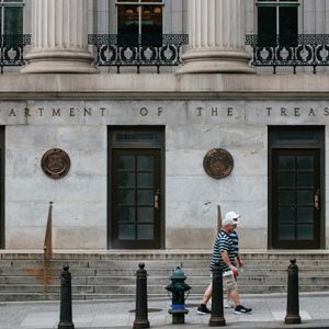 US Treasury Secretary Urges Congress To Pass Crypto Market Structure Bill This Spring