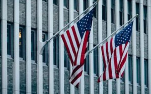 白宫加密顾问安抚银行业：稳定币收益并非生存威胁