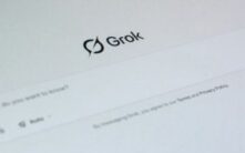 无视“深伪”监管风暴：马斯克Grok用户激增，市场份额直逼Gemini与ChatGPT