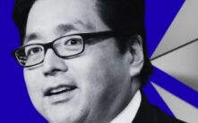 BTC、ETH较2025年峰值大幅下跌，分析师称这只是短期调整