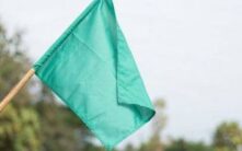 比特币ETF强势反弹：周五流入8800万美元结束连跌