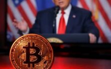 比特币价格面临跌破6.5万美元风险，特朗普关税政策冲击市场