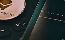 以太坊2月24日价格展望：ETH会先探底再反弹吗？