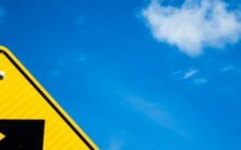 XRP即将迎来反弹？分析师预测：若突破这一关键位，3-4月将迎来复苏