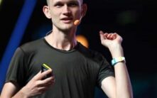 Vitalik Buterin超额完成16,384 ETH出售目标，总处置量达3800万美元