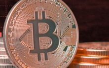 中心化交易所现货交易量连续五个月下滑，币安领跌市场份额萎缩