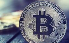 比特币购买狂潮再起：数十亿美元资金涌入，现在是重返市场的好时机吗？