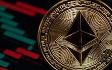 以太坊价格承压：鲸鱼撤离、衍生品市场退出信号显示市场兴趣减弱