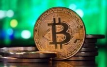 比特币短期持有者稳如泰山：中东冲突下未见恐慌抛售 - 详细分析