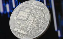 山寨币发出短期底部信号，加密货币市场趋于稳定