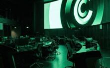 狗狗币飙升15%！比特币创新高引领加密货币市场全面上涨