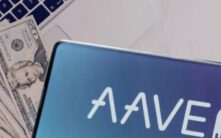 Aave代币反弹：V4审计透明度提振市场信心，但治理危机隐现