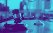 前洛杉矶警官因加密货币抢劫绑架青少年被判有罪